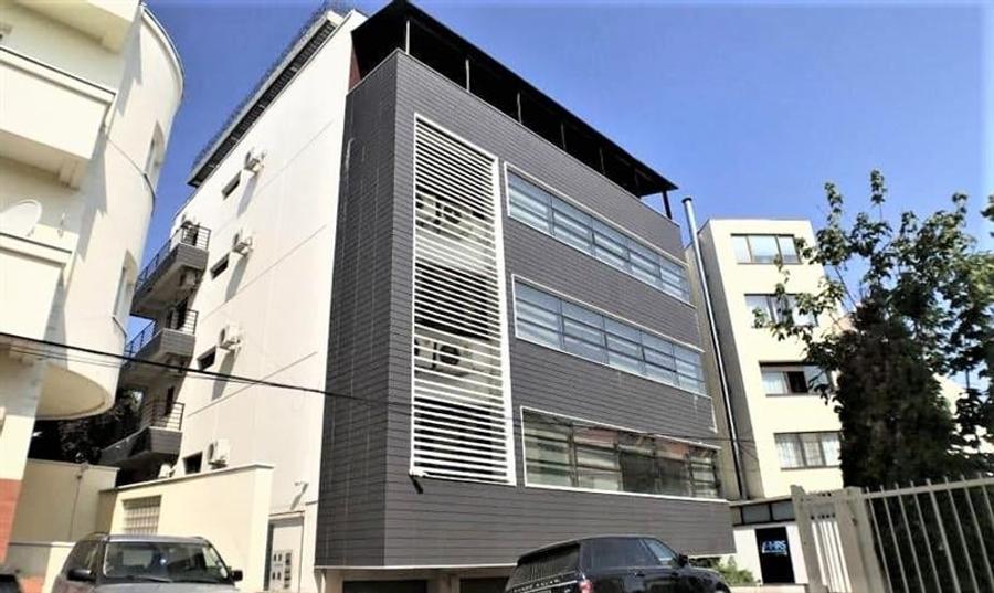 Birou, de 170 mp, în Herăstrău