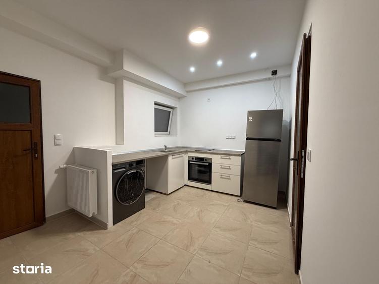 Apartament cu 3 camere în Rosetti