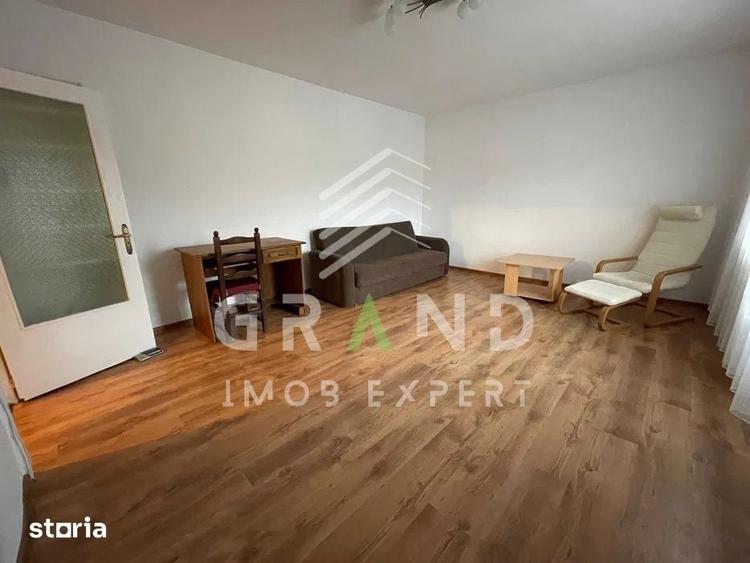 Apartament cu 2 camere decomandat în Plopilor