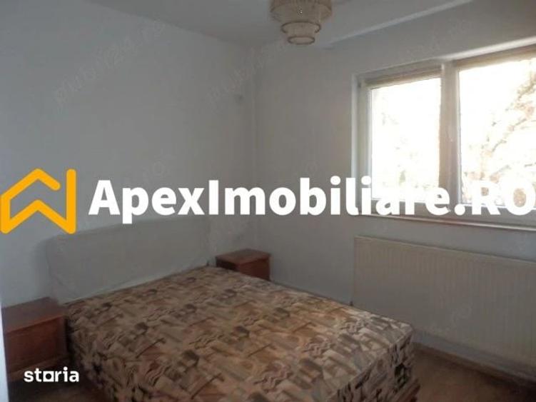Apartament cu 3 camere decomandat în Aviației