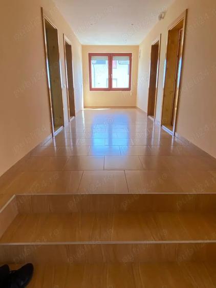 Casă cu 5 camere cu Teren 11378 Mp în Mihai Viteazu