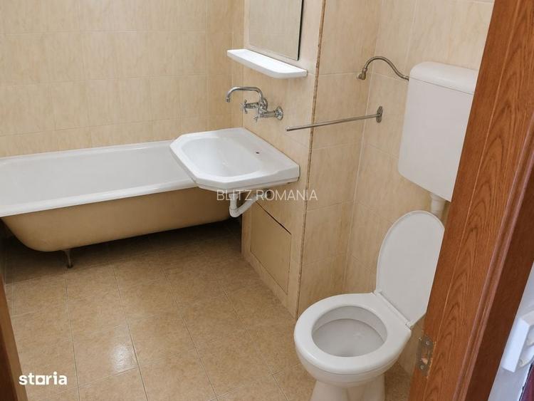 Apartament 3 camere, cartier Rovine