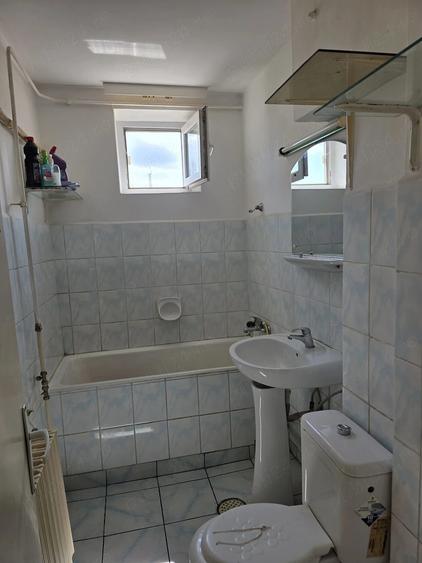 Apartament cu 2 camere decomandat în Abator