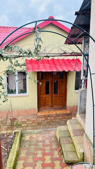 Casă cu 3 camere cu Teren 520 Mp în Central