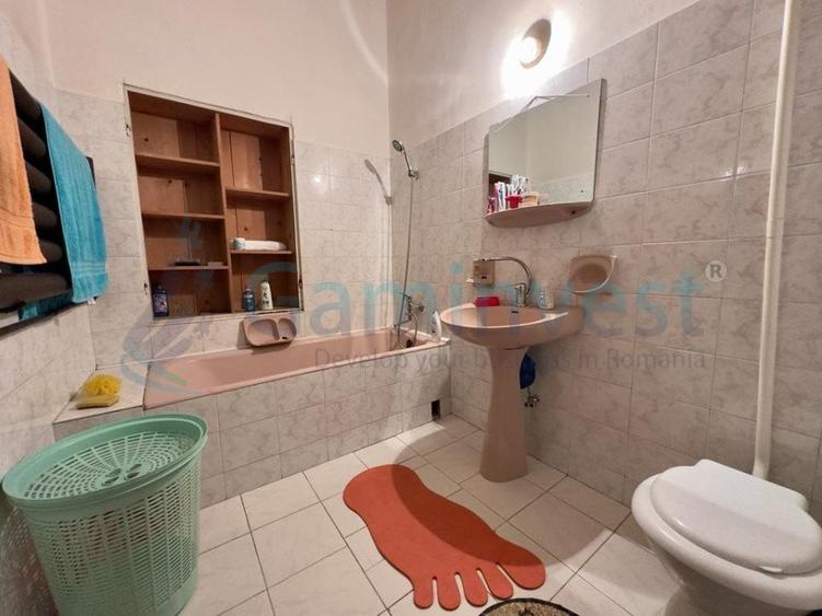 Casă cu 3 camere cu Canalizare în Orașul Nou