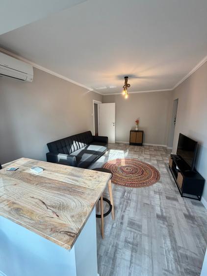 Inchiriez apartament cu 3 camere in Craiova, Cal. Bucuresti, zona Viitorul - 1