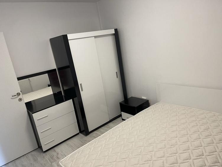 Apartament cu 2 camere semidecomandat în Ferentari