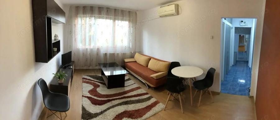 Apartament cu 3 camere semidecomandat, mobilat în Bucovina