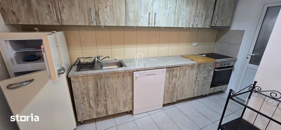 Apartament cu 3 camere în 22 Decembrie 1989