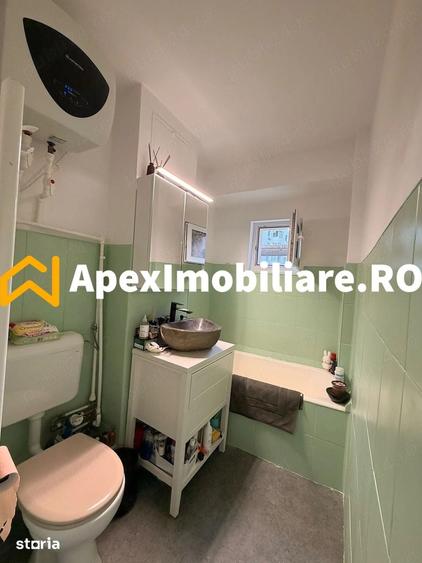 Garsonieră decomandată în Tei