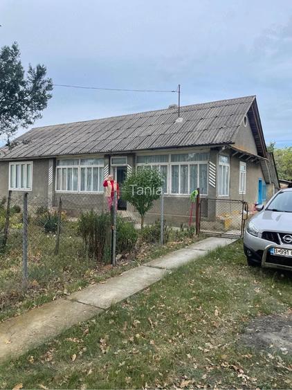 Casa + teren 2300 mp, sat Corni-Albe?ti, Vaslui