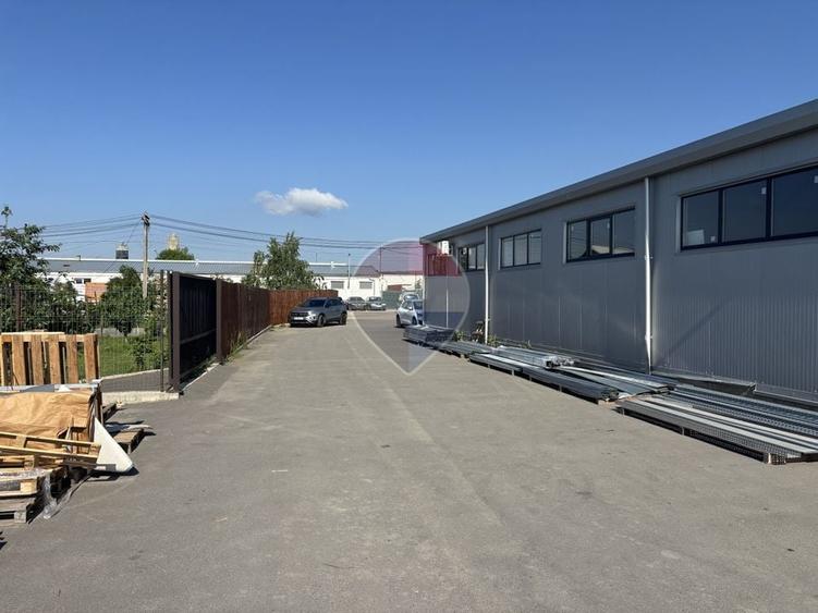 Spațiu industrial, de 985 mp, în Iris