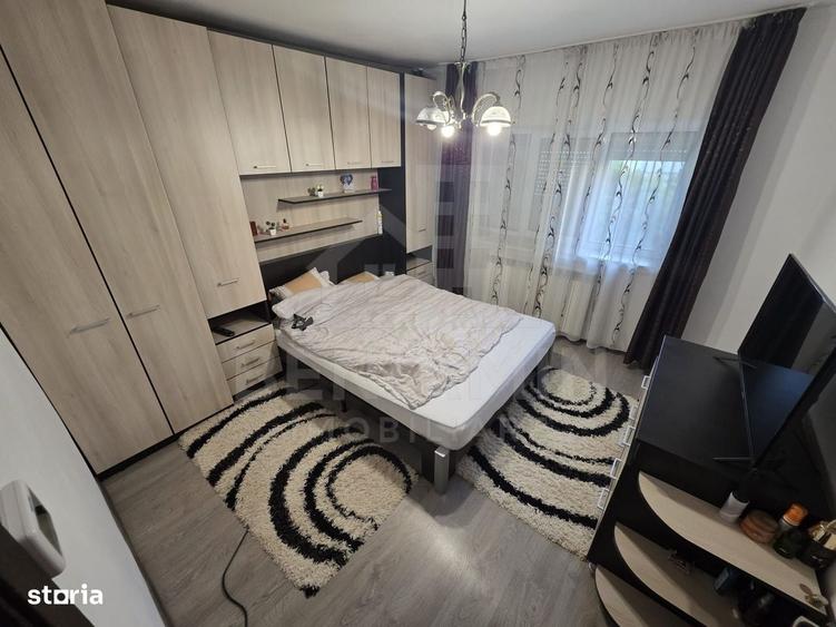 Apartament cu 2 camere semidecomandat în Craiovița Nouă
