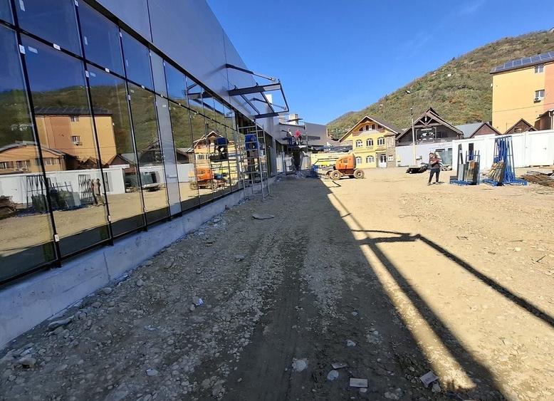 Spațiu comercial, de 1,903 mp, în Central