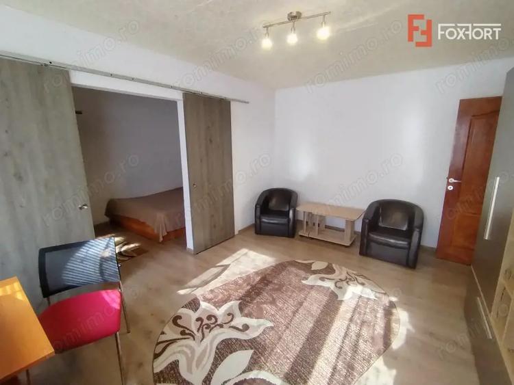 Apartament cu 2 camere semidecomandat, mobilat în P-ța Doina