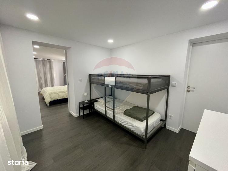 Casă cu 4 camere cu Teren 1397 Mp în Poiana
