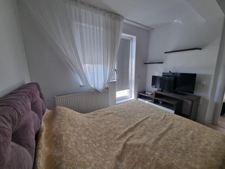 Apartament cu 2 camere semidecomandat, mobilat în Apărătorii Patriei
