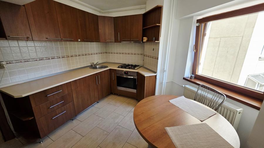Apartament cu 2 camere decomandat, mobilat în Unirii
