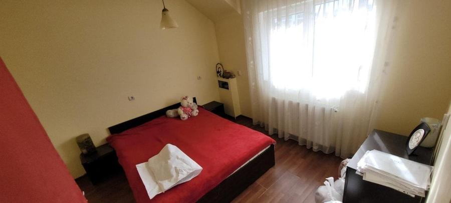 Casă individuală cu 5 camere cu Teren 120 Mp în Florești