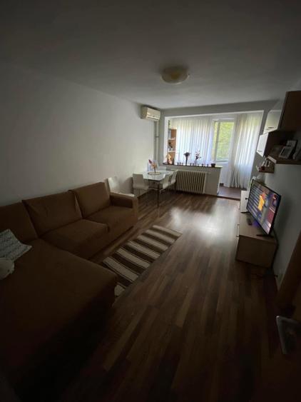 Apartament cu 2 camere circular în Bucur Obor