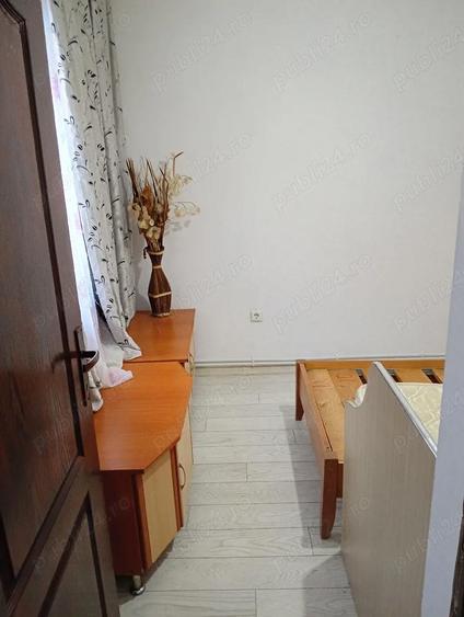 Apartament cu 2 camere decomandat în Petros
