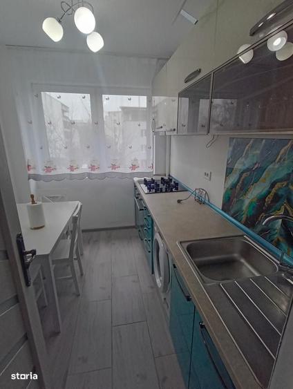 Apartament cu 2 camere semidecomandat în Gorjului