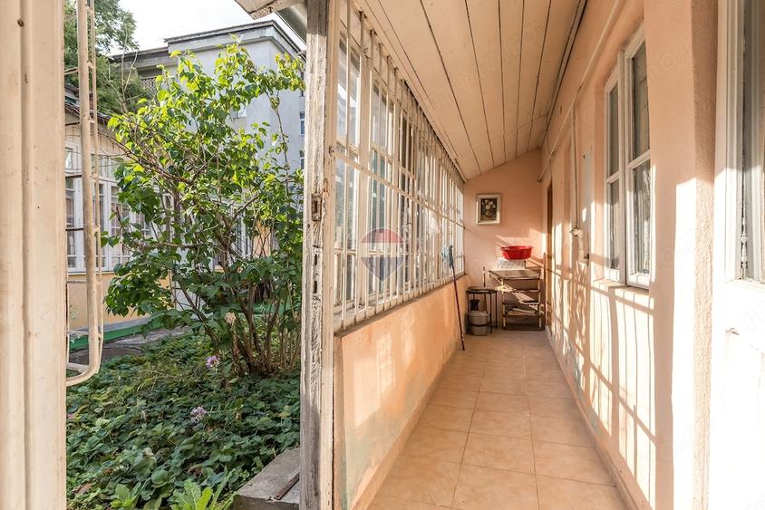 Casă cu 4 camere cu Teren 326 Mp în Filiași