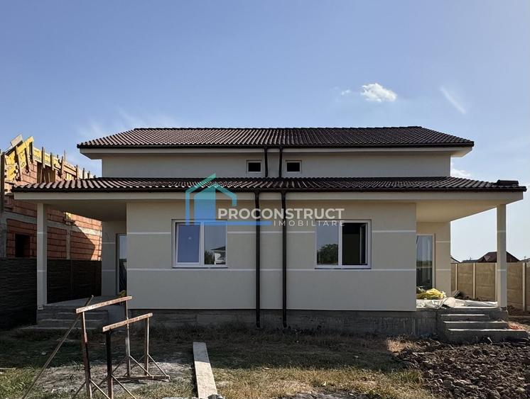 Duplex cu 4 camere cu Canalizare în Moșnița Veche