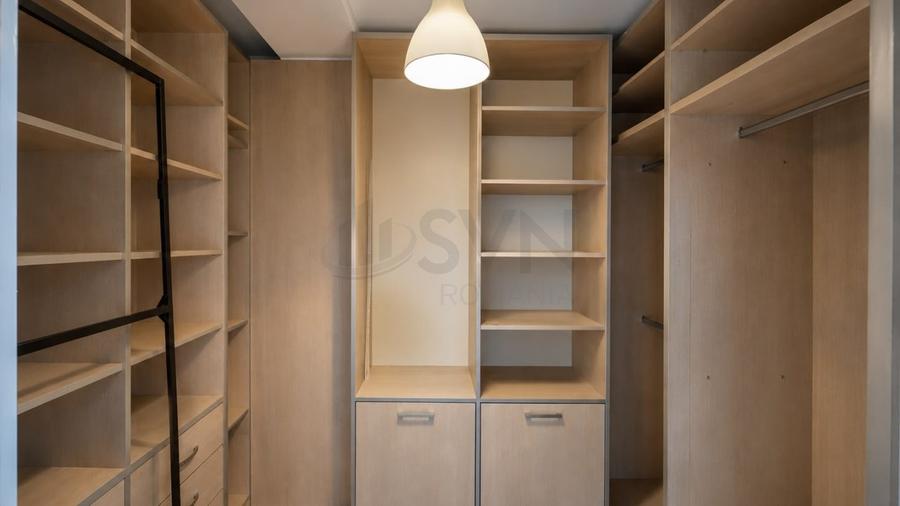 Apartament cu 4 camere decomandat în Floreasca