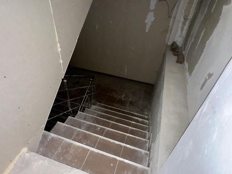 Casă cu 15 camere cu Canalizare în Domenii