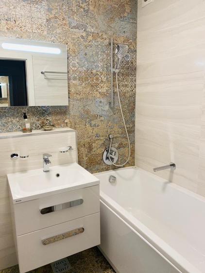 Apartament cu 3 camere decomandat în Calea Dumbrăvii
