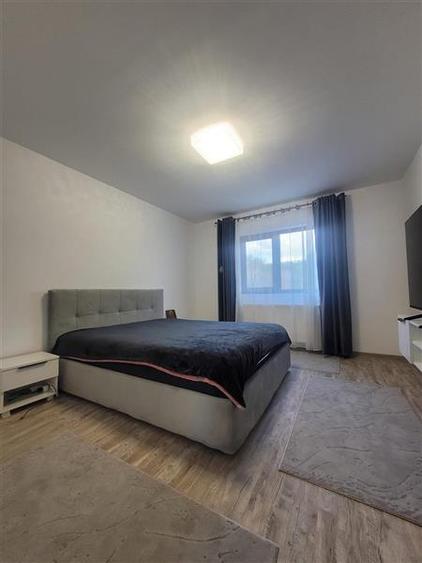 Casă individuală cu 4 camere cu Teren 500 Mp în Nisipari