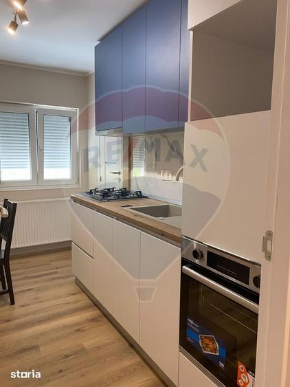 Apartament cu 2 camere decomandat în Decebal