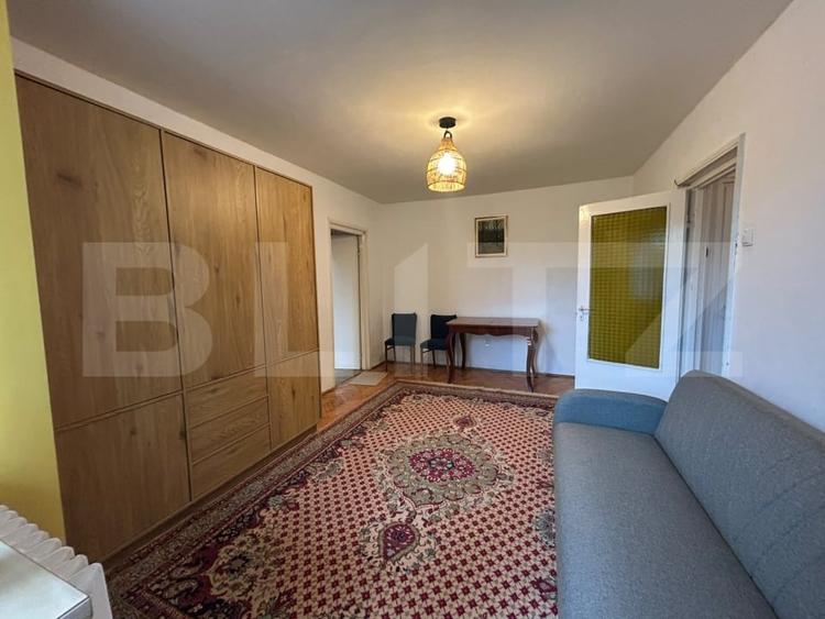 Apartament cu 3 camere semidecomandat, mobilat în Mănăștur
