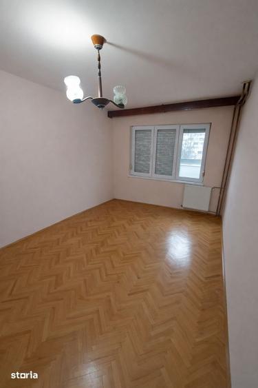 De Vanzare/Scimb Apartament 4 camere, balcon ?i terasa, Rogerius - 12