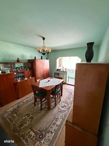 Apartament cu 3 camere în Tractorul
