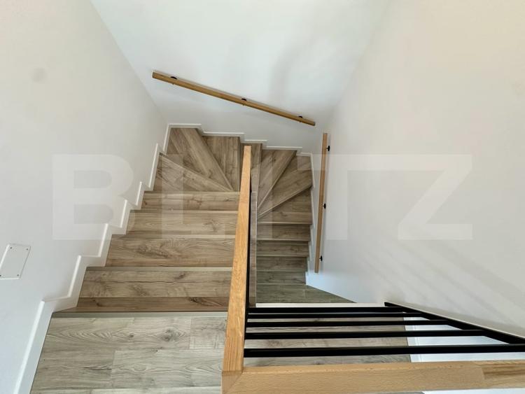 Duplex cu 5 camere cu Canalizare în Florești