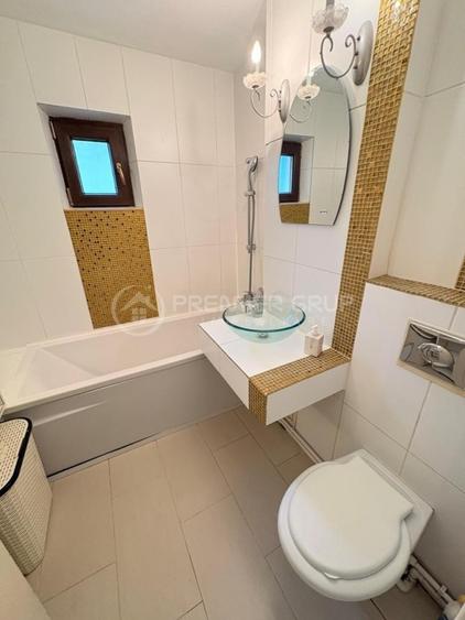 Apartament cu 3 camere decomandat în Ultracentral
