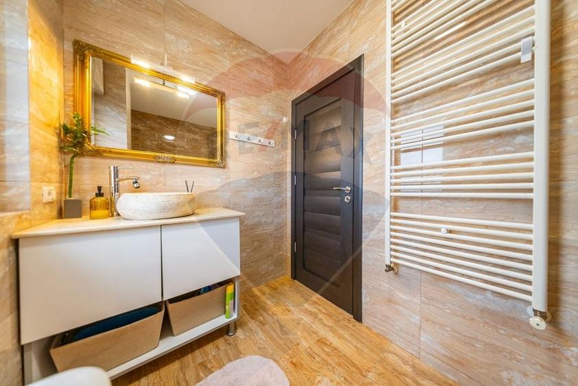 Apartament cu 3 camere decomandat, mobilat în Micălaca