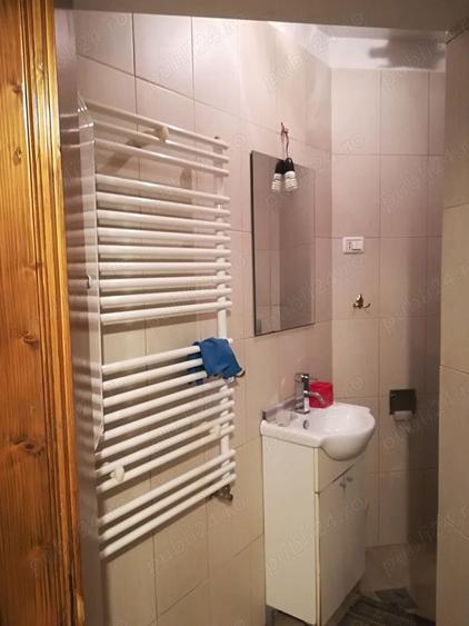 Garsonieră decomandată în Central