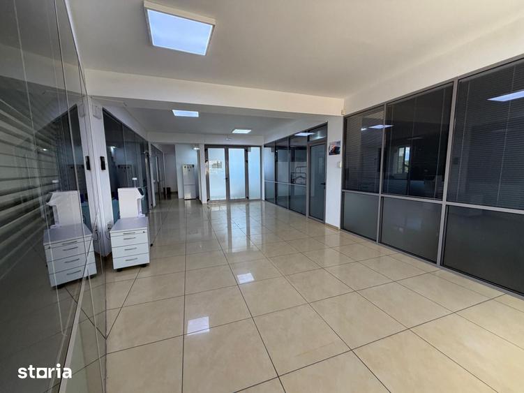 Spațiu comercial, de 208.66 mp, în Central
