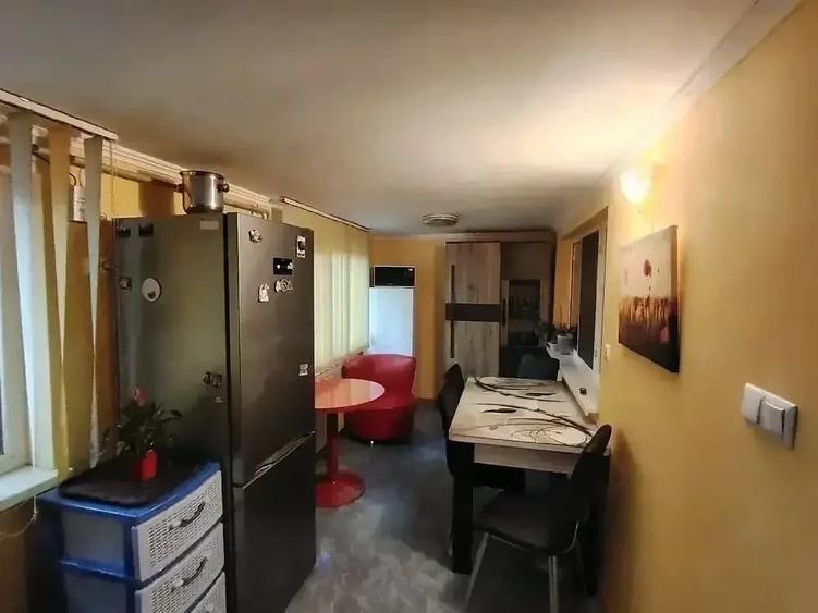 Apartament cu 2 camere decomandat în C5