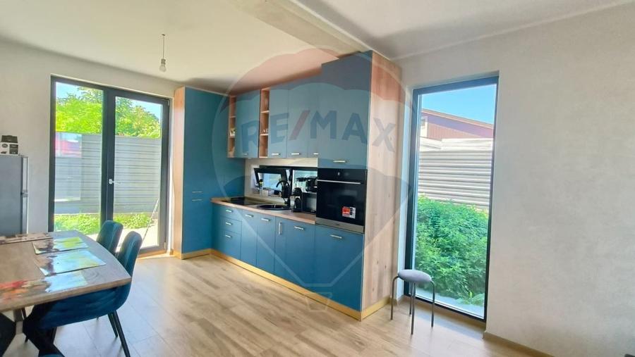 Casă cu 4 camere cu Teren 321 Mp în Port