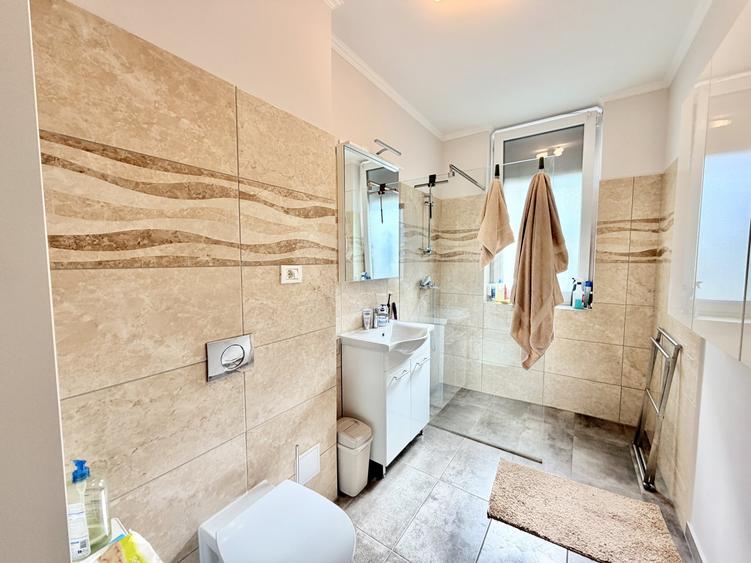 Apartament cu 2 camere decomandat, mobilat în Lipovei
