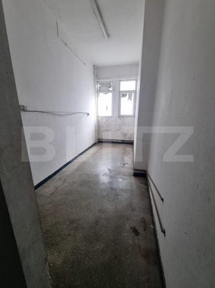 Spațiu comercial, de 250 mp, în Codlea