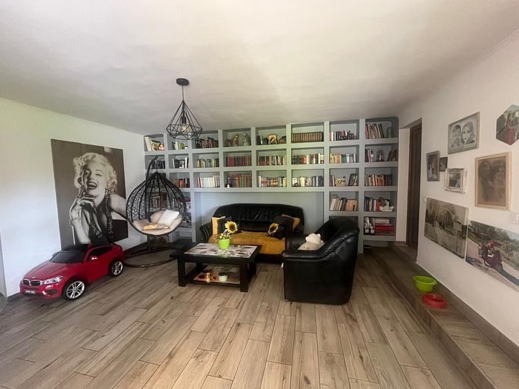 Casă cu 4 camere în Tileagd