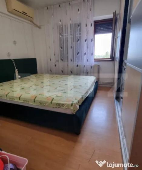 Apartament cu 3 camere semidecomandat în Semicentral