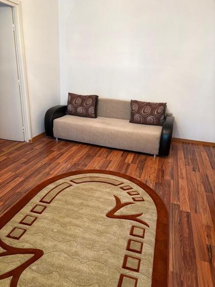 Apartament cu 2 camere semidecomandat în Est