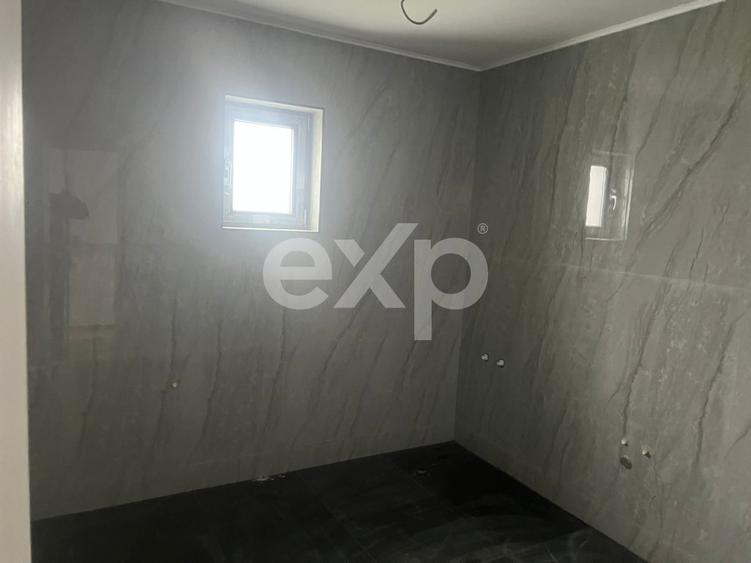 Casă individuală cu 3 camere cu Canalizare în Corbu