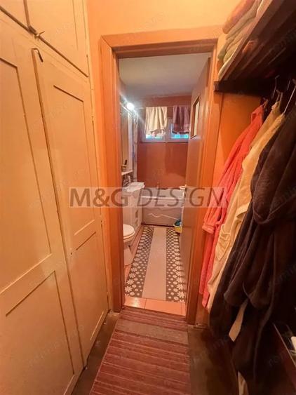 Apartament cu 3 camere semidecomandat în Dacia